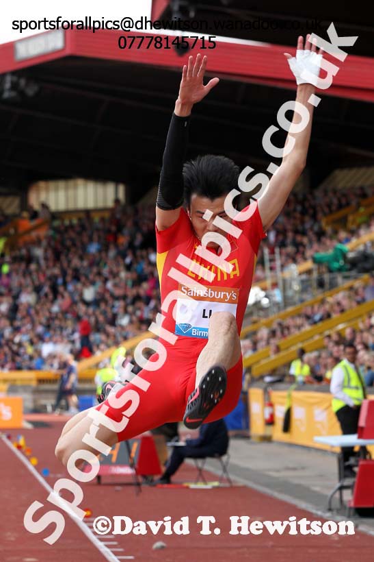 Jinzhe Li in the long jump at the Sainsbury's Birmingham Grand Prix. Photos: David T. Hewitson/Sports for All Pics
